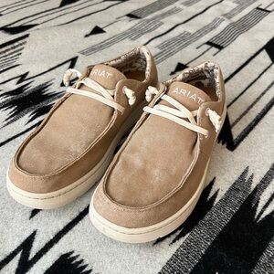 Ariat Cruisers Size 10